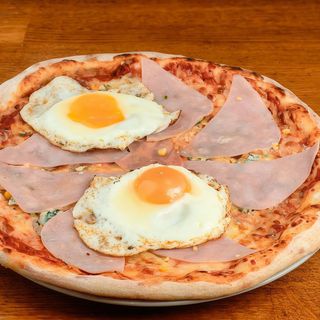 Pizza Con Uovo