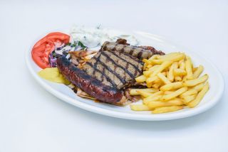 Mix grill mare la farfurie