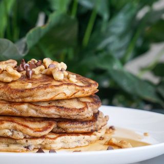 American Pancakes Nuci si Miere
