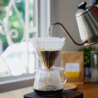 V60