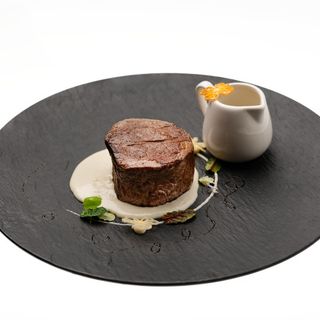 Muschi de vita cu sos gorgonzolla