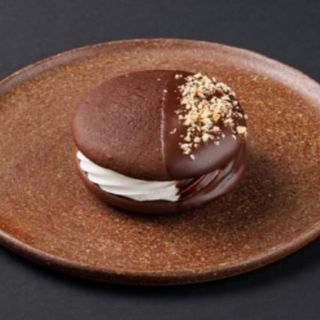 Biscuit cu cremă  de brânză și mere