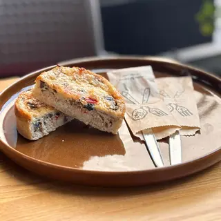 Tarta de pui, ardei si ciuperci