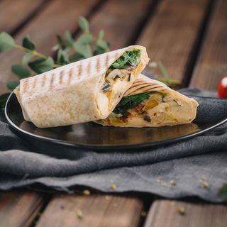 Wrap vegan cu tofu 