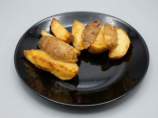 Cartofi copti in coaja 