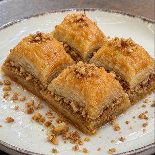 Baclava clasica cu nuca 200G