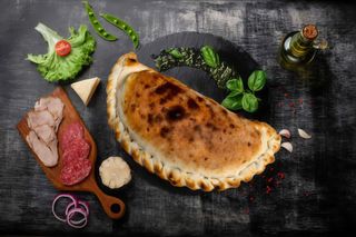 Pizza Calzone e cipolla