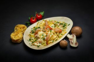 Tagliatele cu Creveti in Sos Alb (PASTE FRESH) 495 Gr.