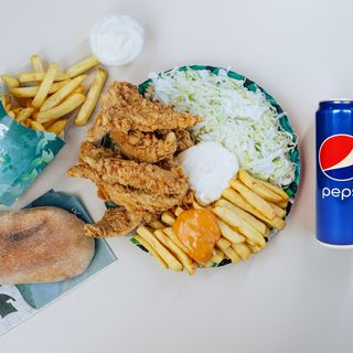 Meniu Crispy Mega + băutură răcoritoare