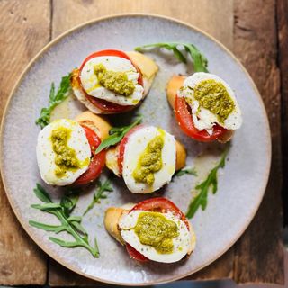 Bruschete Caprese