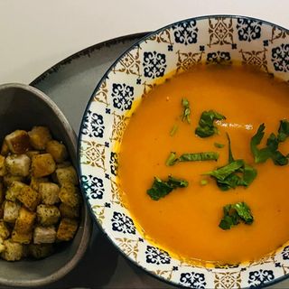 Supă cremă de legume, cu crutoane