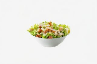 Salată Cesare cu pui, somon sau creveti