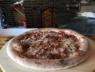 Pizza Gurmand Ø 40cm + 1 sos gratis