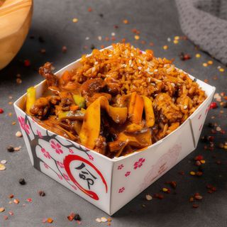 Porc (cotlet) picant cu legume