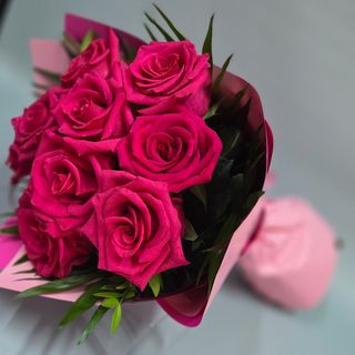 Buchet 9 trandafiri siclam