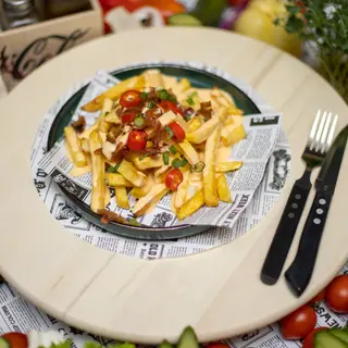Cartofi Prajiti cu Cheddar si Bacon