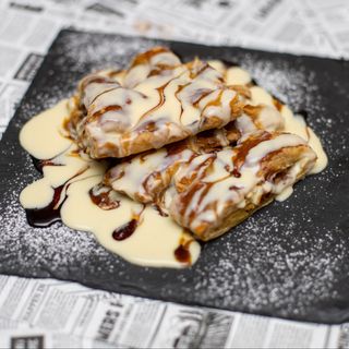 Apple Pie cu sos de vanilie