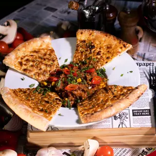 Chili Con Carne Con Pizza Panne