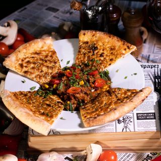 Chili Con Carne Con Pizza Panne