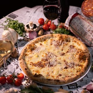Pizza Quattro Formaggi