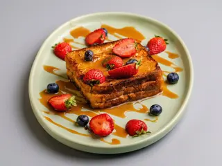 CARAMEL FRENCH TOAST