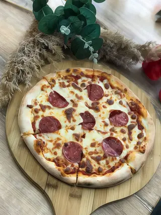 Pizza Salami 