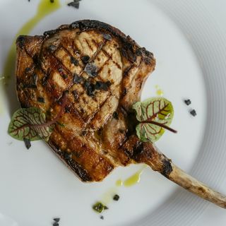 Costata di maiale alla griglia 