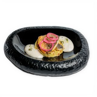 File de dorada cu guacamole si sos de iaurt