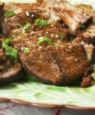 Carne de vita in sos chinezesc