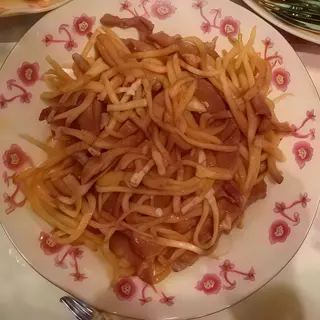 Carne de porc cu bambus si ardei gras