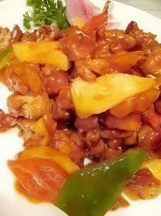 Carne de porc su ananas