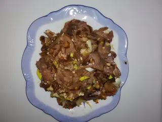 Limba de porc cu usturoi