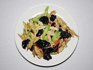 Salata chinezesca cu ciuperci