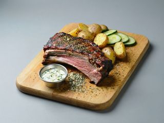 Coasta de porc la gratar