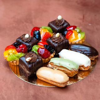 Sweet Bites Selection for 10-12 Person