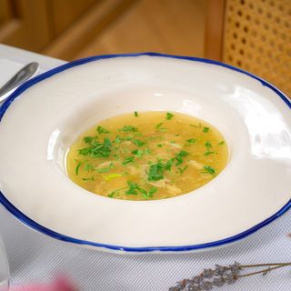 Supă de pui bio cu tăiței de casă