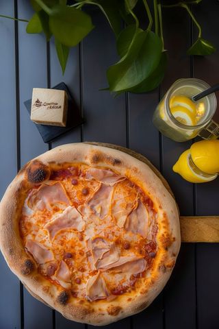 Pizza Prosciutto