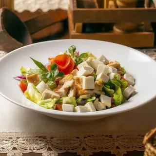 Salată cu piept de pui