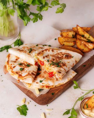 Quesadilla de pui cu cartofi wedges