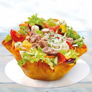 Salată cu ton și mozzarella