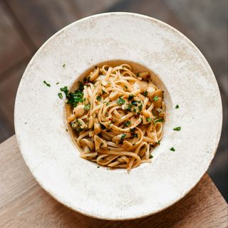 LINGUINE GARLIC AGLIO E OLIO