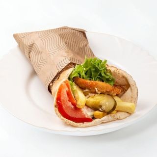 Lipie cu snitel din pui mare