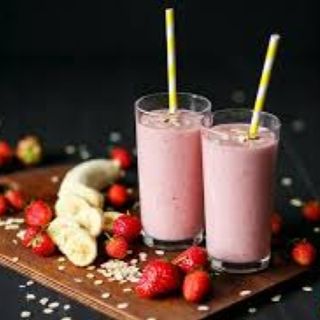 Smoothie banane si capsuni