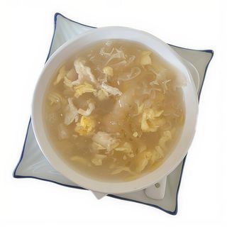 Supă de pui cu ciuperci chinezesti albe