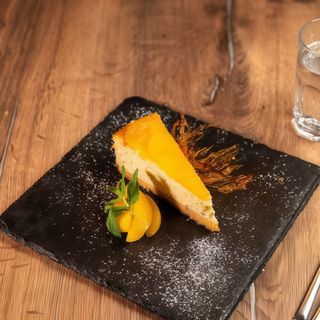 Cheesecake cu piersici