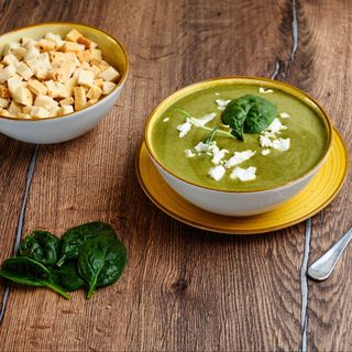 Nou - Supă cremă de spanac