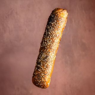 Baton cu șuncă si mozzarella