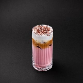 Strawberry Tiramisu Iced Latte | 400 ml