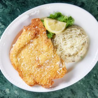 Turkey breast escalope and truffled mashed potatoes