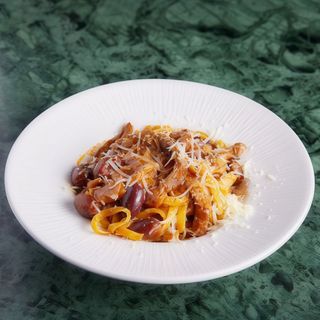 Tagliatelle with beef fillet strips and Porcini mushrooms